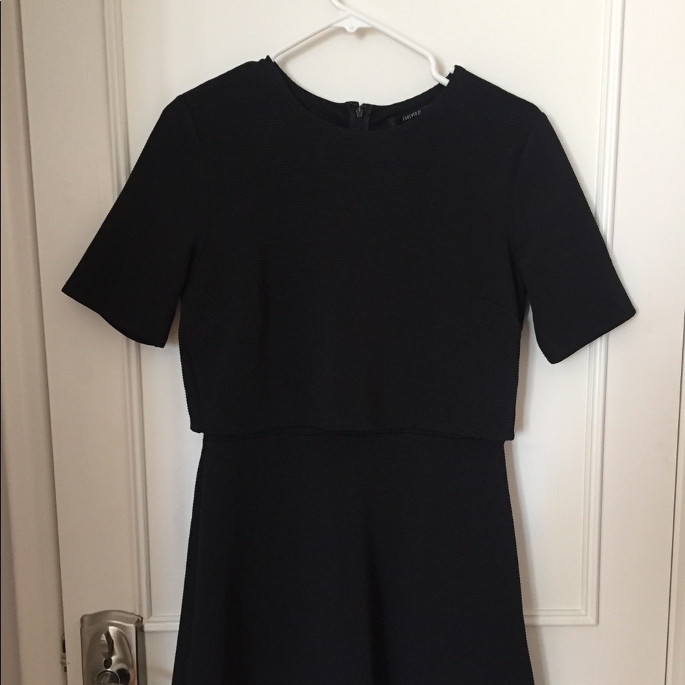 Black lightly ribbed layered dress